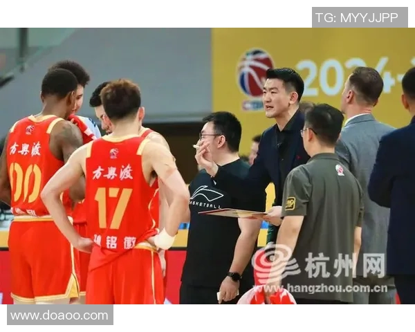 赛后分析:杭州篮球队与北京篮球队的战术意识与表现对比