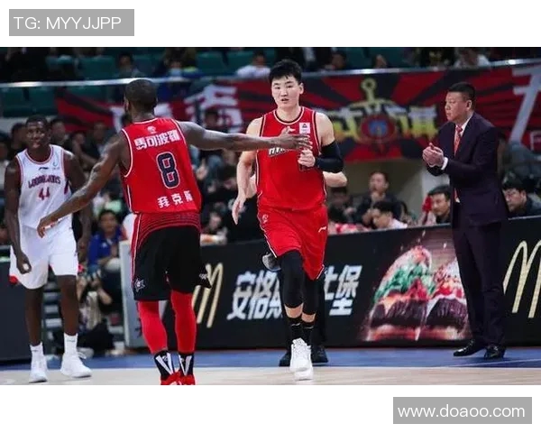 深圳羽毛球队在城市联赛中以57分稳居积分榜首位展现强劲实力