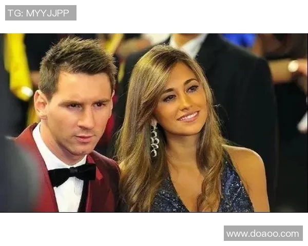 足球明星与体育明星的浪漫爱情故事揭示了运动场上的激情与生活中的甜蜜 足球明星与体育明星的浪漫爱情故事揭示了运动场上的激情与生活中的甜蜜